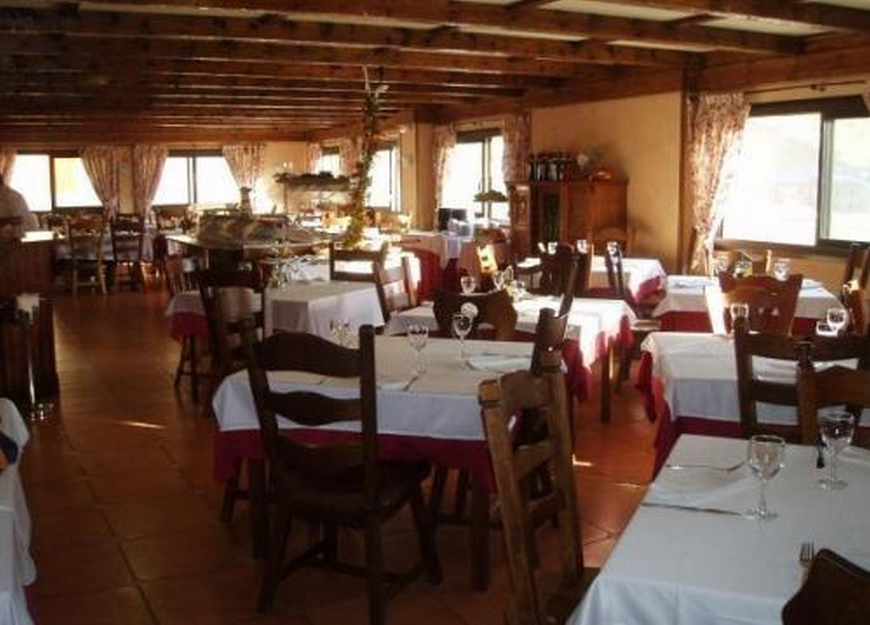 Hotel Romanic Taull Ngoại thất bức ảnh