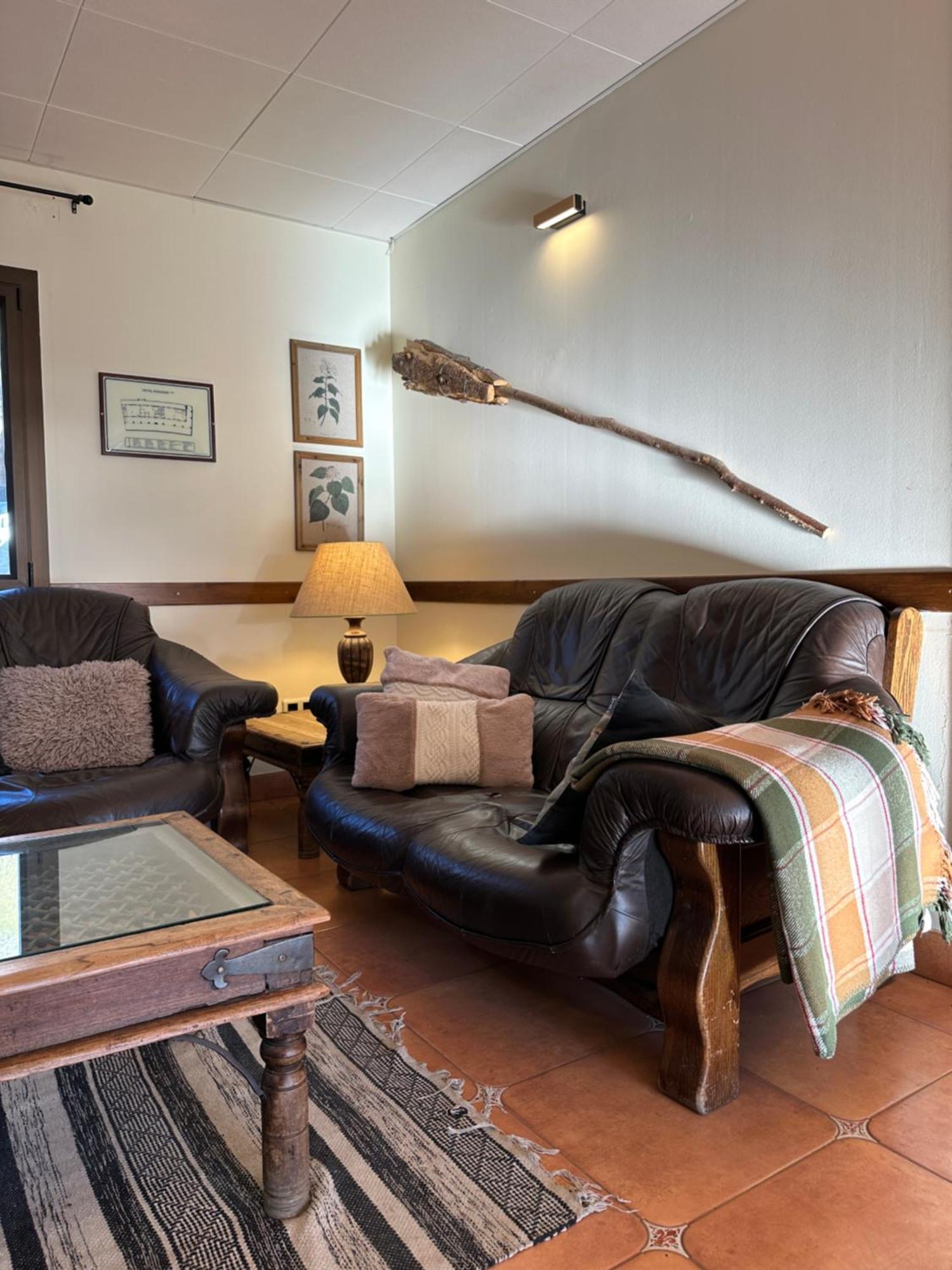 Hotel Romanic Taull Ngoại thất bức ảnh