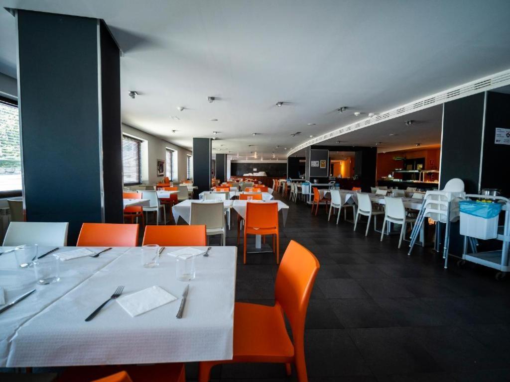 Hotel Romanic Taull Ngoại thất bức ảnh